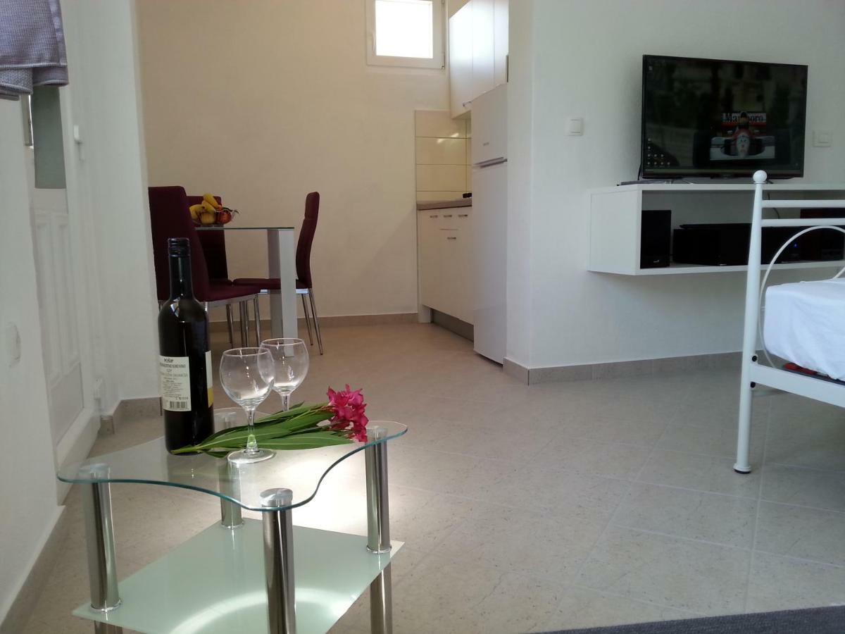 Studio Apartment Luce Marina Dış mekan fotoğraf