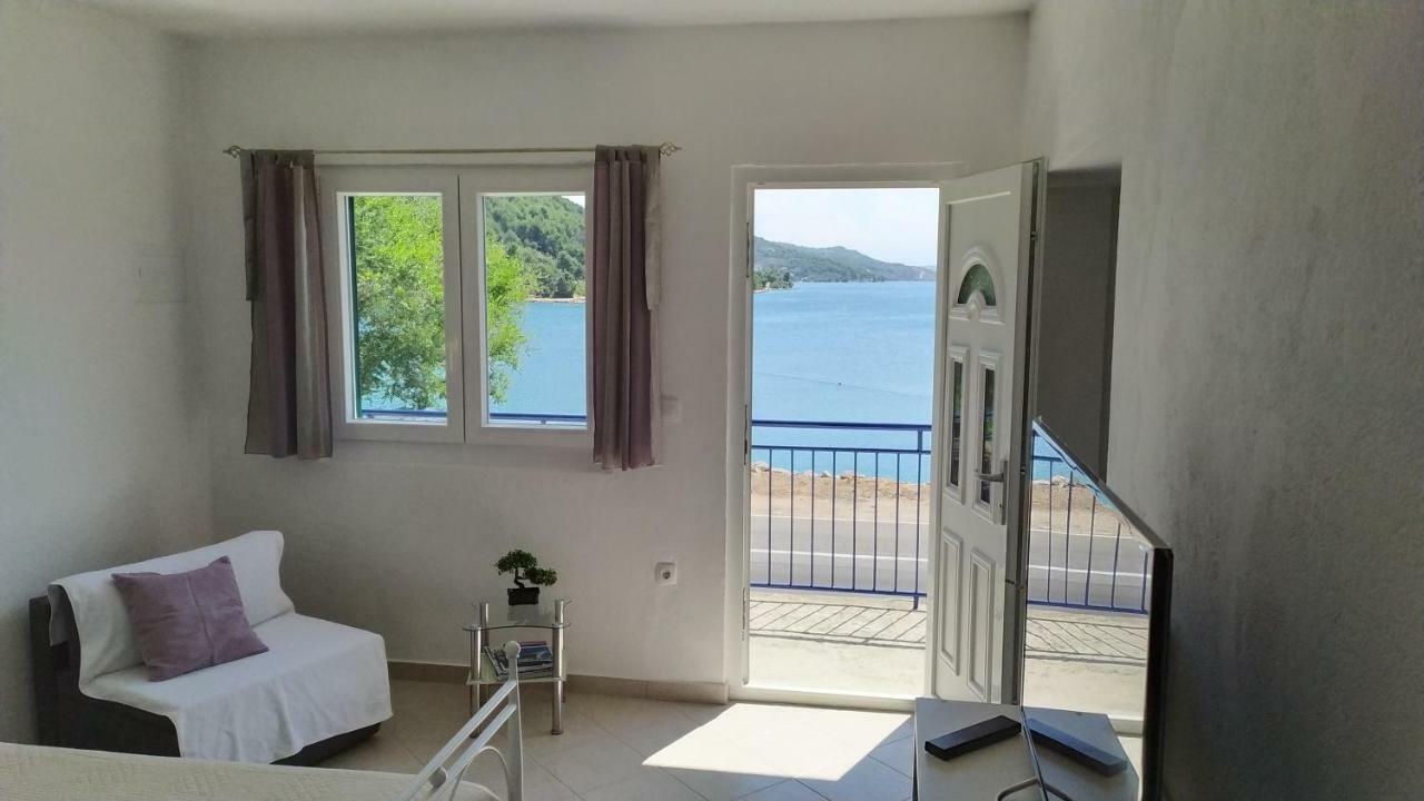 Studio Apartment Luce Marina Dış mekan fotoğraf